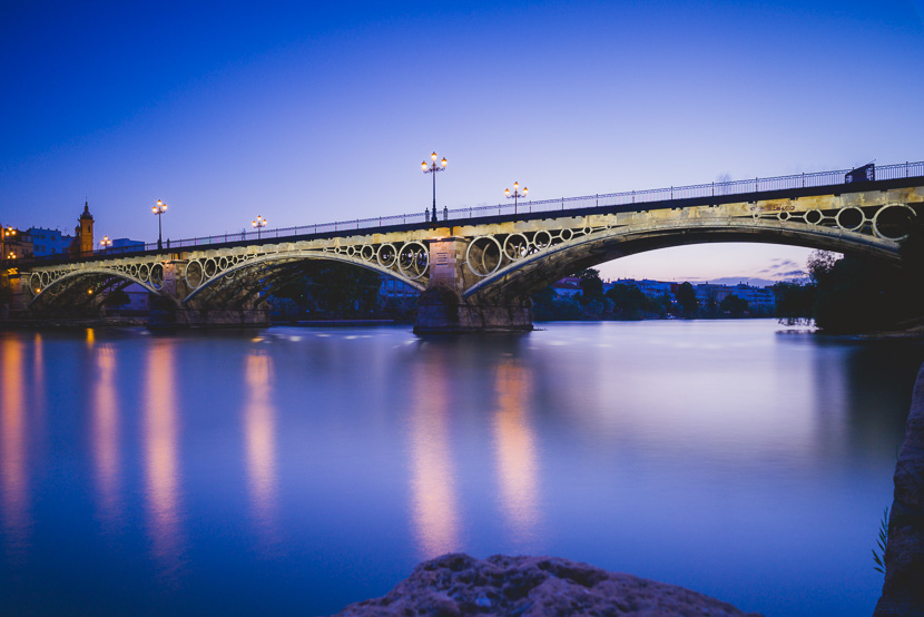 Puente de Isabel II o de Triana (Sevilla) - Fotografía de bodas en Sevilla